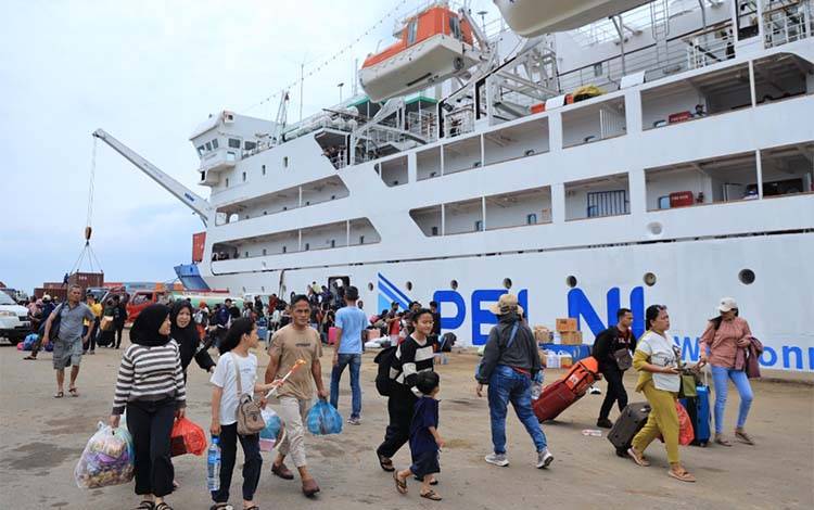 Pelni Terapkan Diskon Tiket 20 Persen untuk Periode Nataru, Termasuk di Pelabuhan Sampit