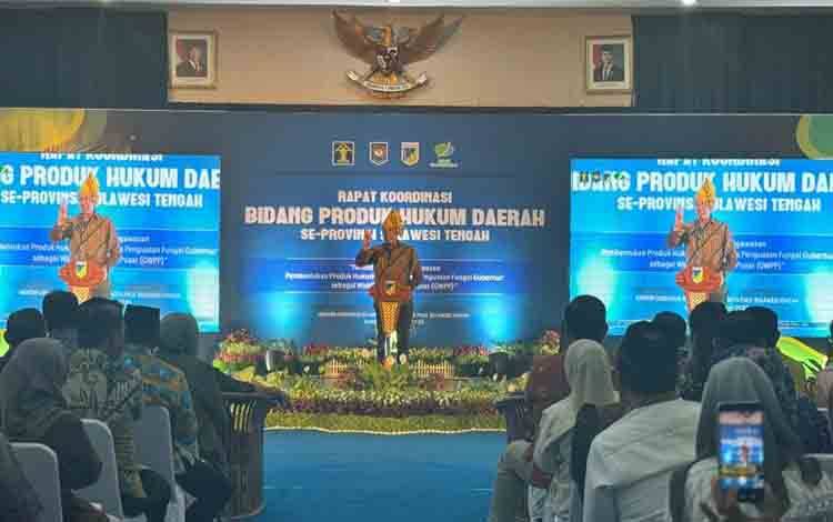 Menteri Hukum Republik Indonesia (RI) Supratman Andi Agtas menghadiri rapat koordinasi bidang produk hukum daerah Sulawesi Tengah di Palu, Sulawesi Tengah, Jumat (21/11/2025). ANTARA/HO-Kanwil Kemenkum Sulteng
