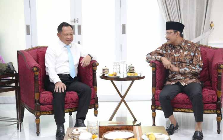 Mendagri Dorong Pemda Revisi Perda RTRW untuk Lindungi Sawah