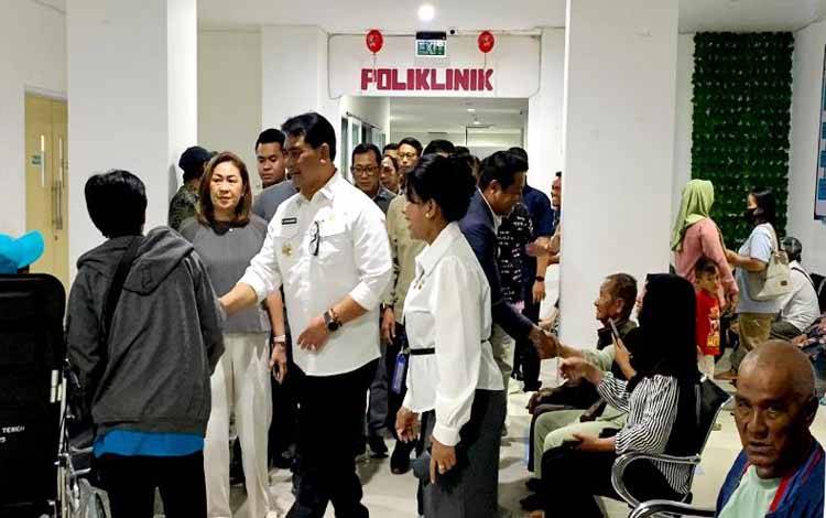 Bupati Buka Baksos Operasi Katarak di RSUD Muara Teweh: 250 Pasien Jalani Tindakan Gratis