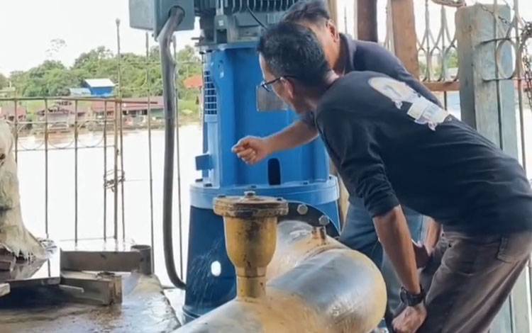 Dinas PUPR Palangka Raya Uji Coba Pompa Intake Baru untuk Tingkatkan Suplai Air Bersih