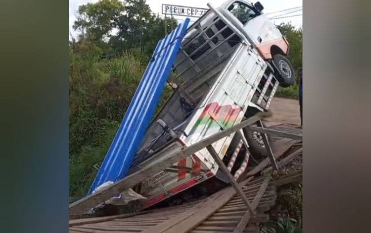 Jembatan Lingkar Dalam Hiu Putih Ambruk, Pemko Palangka Raya Nyatakan ini