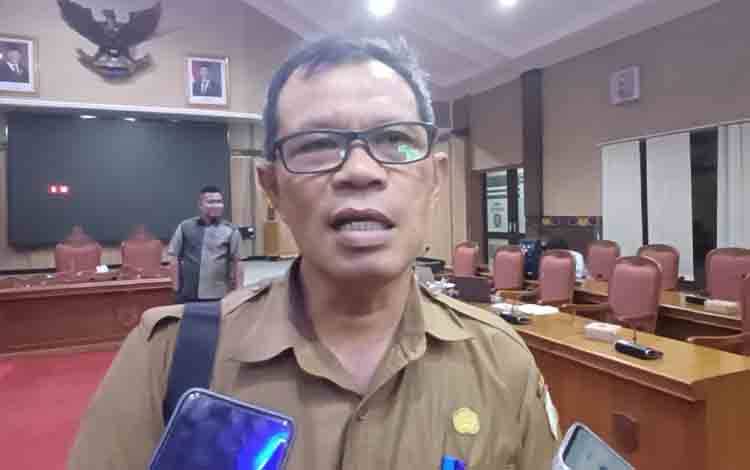 Puluhan Tahun Masyarakat Pulau Hanaut Menanti Listrik Stabil
