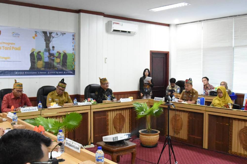 OJK Sebut AUTP APBD Murni Kalteng Jadi Contoh Nasional untuk Perlindungan Petani