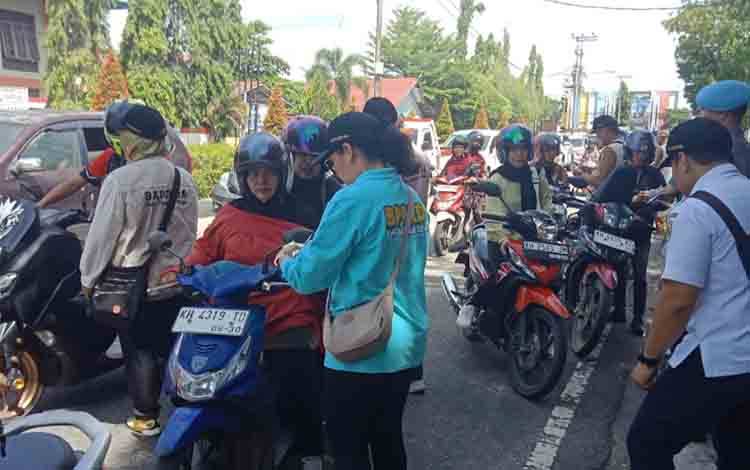 Penertiban Pajak Kendaraan di Palangka Raya: Puluhan Kendaraan Ketahuan Nunggak Pajak, Tagihan Capai Rp33 Juta