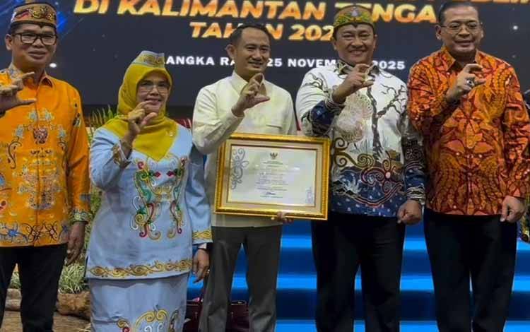 Pemko Palangka Raya Raih Anugerah Keterbukaan Informasi Publik Tertinggi Tingkat Provinsi Kalteng