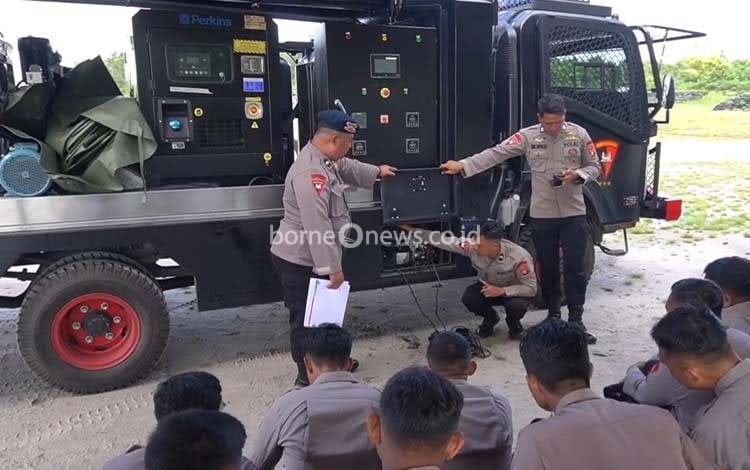 Brimob Polda Kalteng Tingkatkan Kemampuan Operasi Rantis Water Treatment