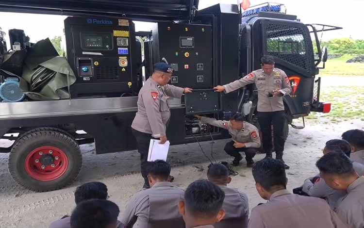 Brimob Polda Kalteng Tingkatkan Kemampuan Operasi Rantis Water Treatment untuk Misi Kemanusiaan