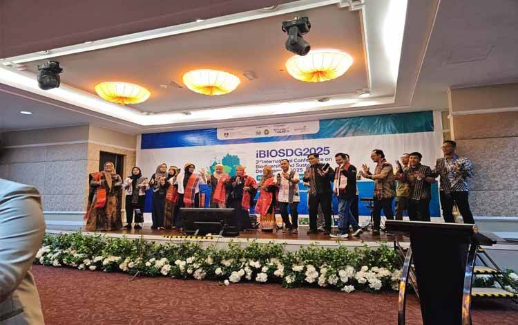 Delegasi USU Tampilkan Budaya Batak di Network Dinner iBIOSDG 2025 Langkawi