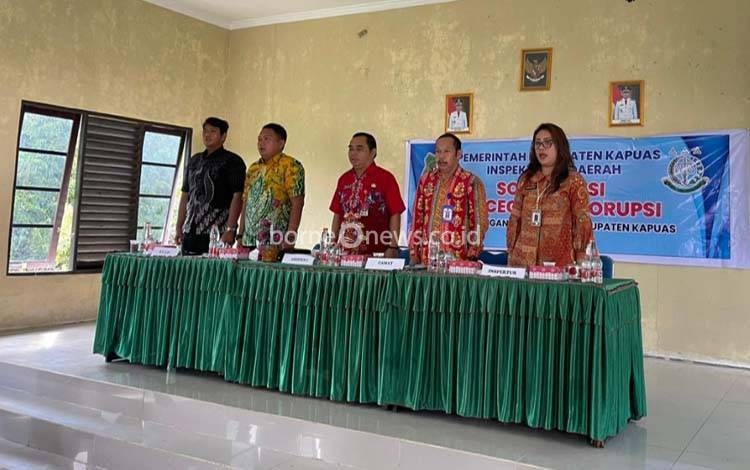 Inspektorat Kapuas Tekankan Sosialisasi Antikorupsi Wujud Tanggung Jawab APIP dan APH untuk Melindungi Aparatur Desa
