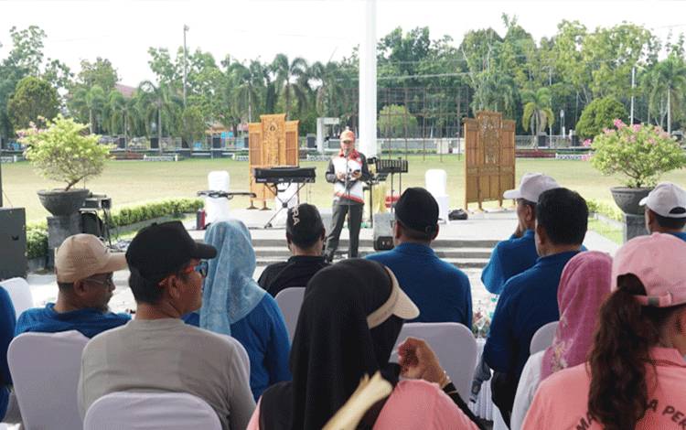 Semangat Kebersamaan Warnai Senam Pagi Peringatan HUT Korpri, PGRI dan HGN di Palangka Raya