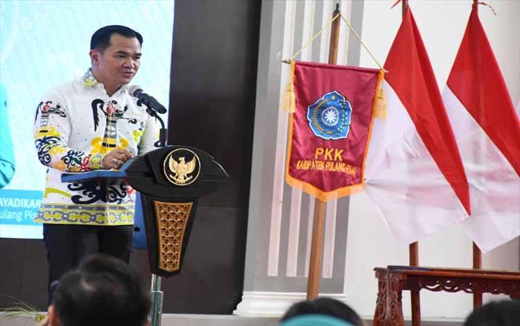 Bupati Ahmad Rifa'i Buka Rakerda TP PKK Pulang Pisau 2025