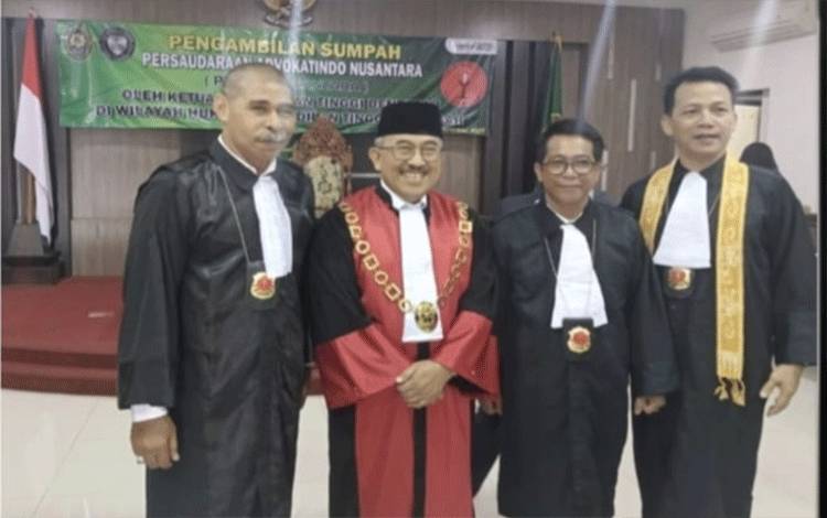 Tiga Sarjana Hukum Asal Kalteng Resmi Disumpah Menjadi Advokat Peradi Nusantara di Pengadilan Tinggi Denpasar