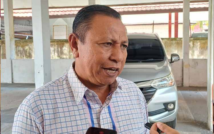 DPRD Kotim Desak DLH Segera Angkut Tumpukan Sampah di Jalan Sawit Raya