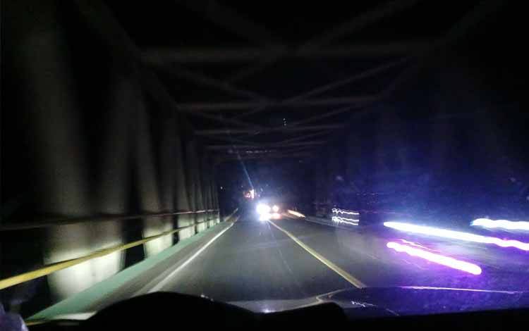 Jembatan Sei Katingan Gelap Gulita, PJU Padam di Sejumlah Titik