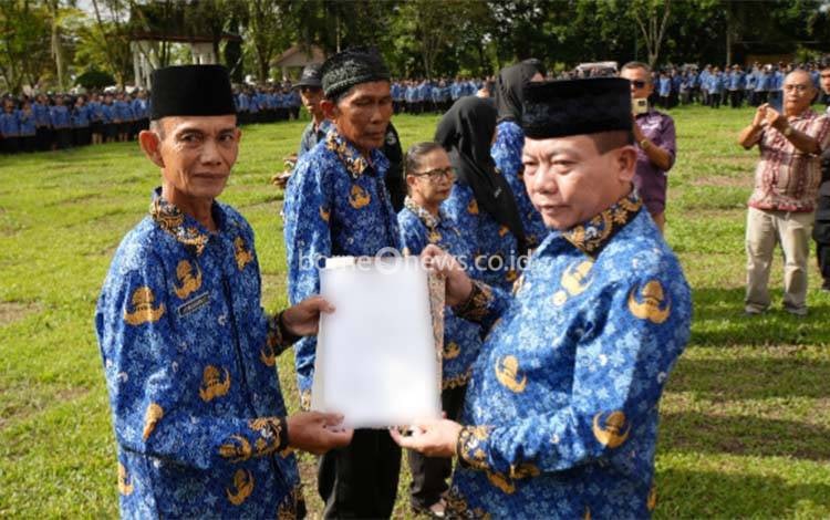 2.271 PPPK Paruh Waktu di Kapuas Terima SK