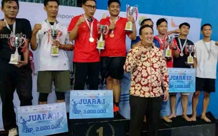 Bupati Lamandau Resmikan Penutupan Turnamen Badminton Bupati Cup 2025