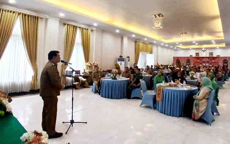 Shalahuddin Ceritakan Perjalanan Menuju Kursi Bupati pada Pisah Sambut Dandim 1013 Muara Teweh