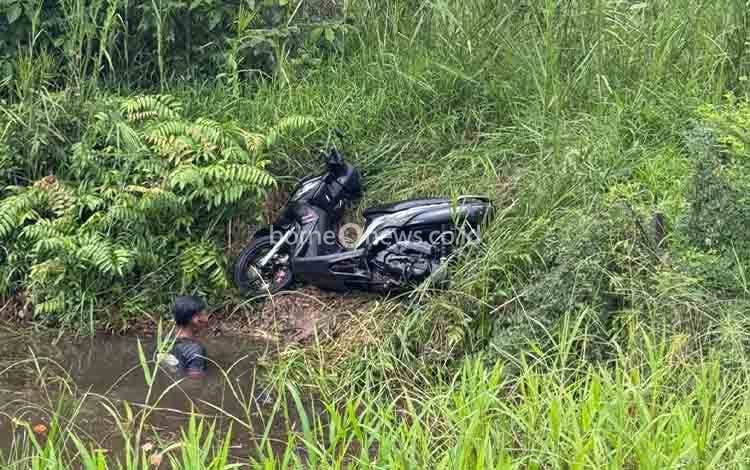 Pulang Sekolah, Siswi SMA Kecelakaan di Jalan Poros Anjir Serapat Kapuas Timur