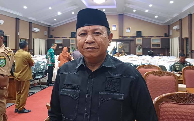 DPRD Kotim Minta Pemkab Dirikan Posko Siaga di Pantai Ujung Pandaran Saat Libur Nataru