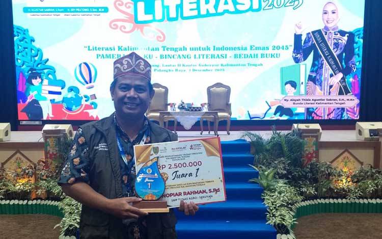 Kepala Perpustakaan SMP Tunas Agro Seruyan Torehkan Prestasi pada Festival Literasi Kalteng 2025