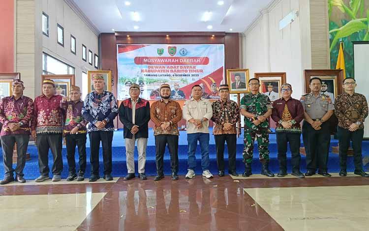 Pemerintah Dorong Penguatan Lembaga Adat Dayak Lewat Musda DAD Barito Timur 2025
