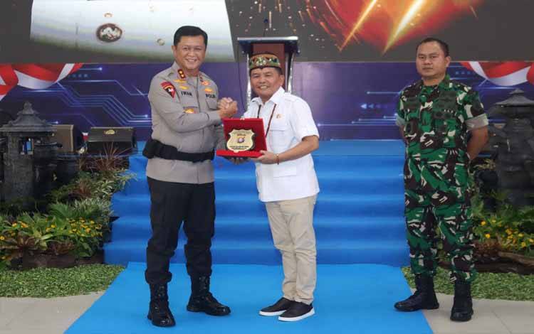 Gubernur Kalteng Agustiar Sabran Apresiasi Apel Kasatwil Polda Kalteng