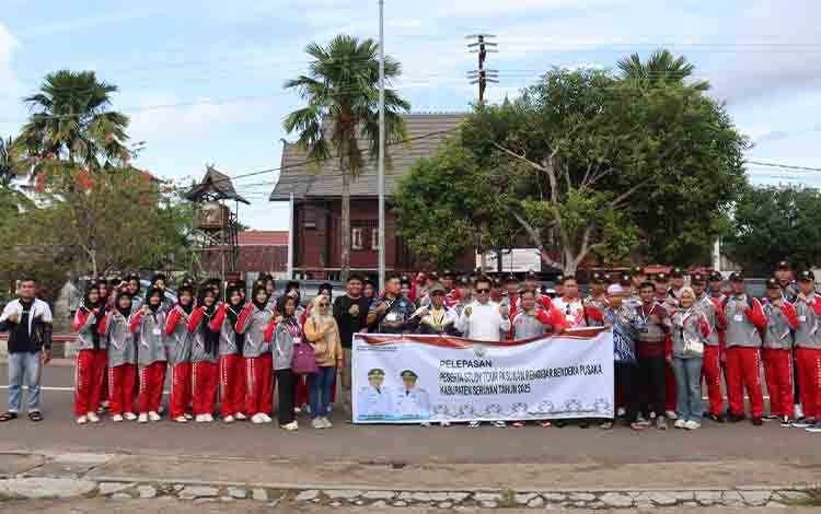 Bupati Seruyan Beri Pesan Penting untuk Peserta Studi Tour Paskibraka