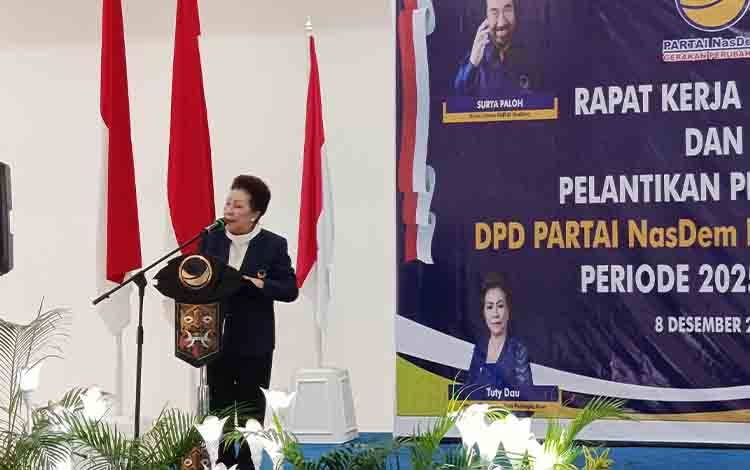 Tuty Dau Dilantik Jadi Ketua DPD Nasdem Palangka Raya Periode 2025-2030