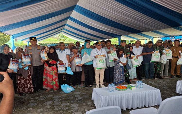 Bupati Kobar Ajak Masyarakat Tetap Kompak Majukan Bumi Marunting Batu Aji