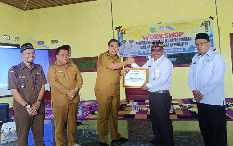 Ahmad Jayadikarta Dorong Penguatan Kampung Keluarga Berkualitas di Pulang Pisau