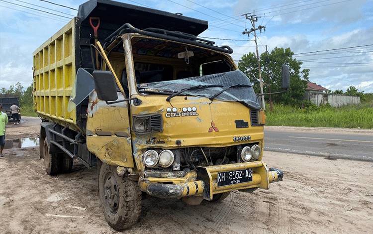 Tiga Kendaraan Terlibat Kecelakaan di Jalan Mahir Mahar Palangka Raya