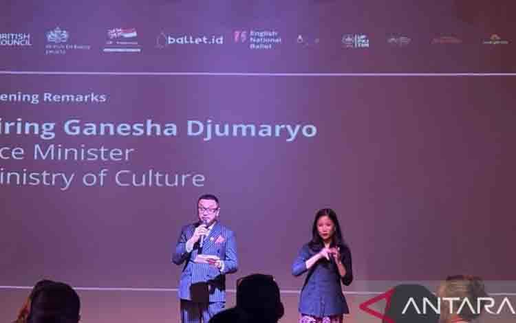 Wakil Menteri Kebudayaan Giring Ganesha Djumaryo saat memberikan sambutan dalam gelaran rencana kemitraan British Council dan Kementerian Kebudayaan di Taman Ismail Marzuki, Jakarta, Selasa (9/12/2025). ANTARA/Sinta Ambar