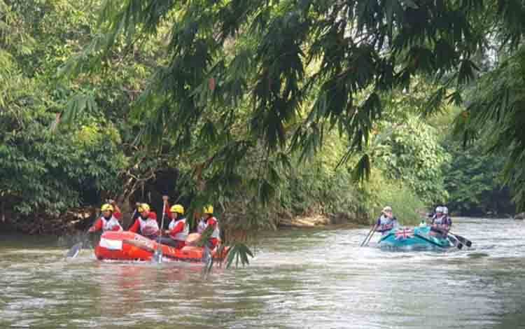 Tim Arung Jeram Indonesia ketika mengikuti World Rafting Championship 2025 di Sungai Kampar, Perak Malaysia. (ANTARA/HO-PB Faji)