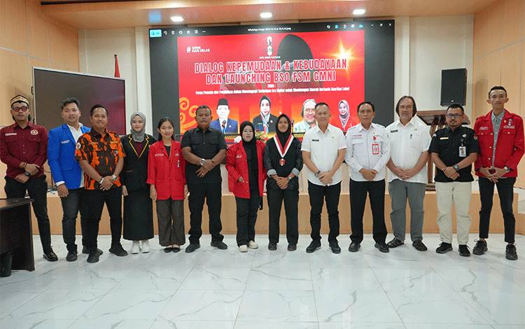 Pemkab Kapuas Dorong Pemuda Hadapi Tantangan Era Digital Lewat Dialog Nasional GMNI