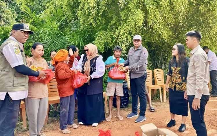 Pemkab Kotim Salurkan Bantuan Korban Banjir 5 Desa