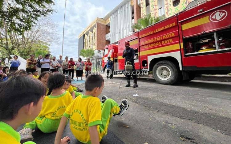 Dispursip Kalteng Hadirkan Kelas Inspirasi Sarana Edukasi Sejak Dini