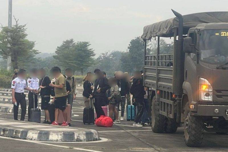 Kemlu kembali Pulangkan 91 WNI dari Myanmar