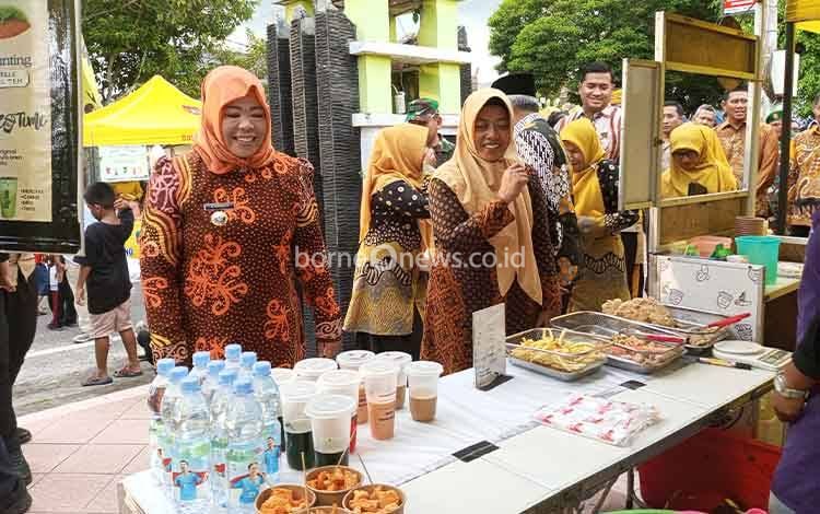 Bupati Kobar Resmi Buka Begoyap Night Market Sidorejo: Ekonomi Rakyat Bergerak