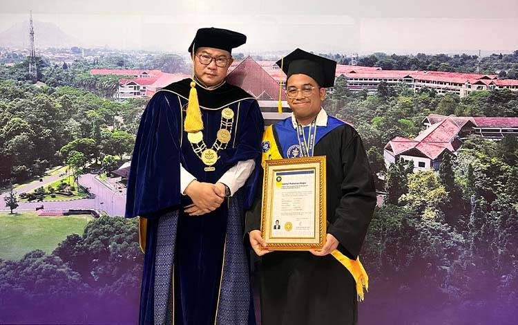 Rizky Nabil Andhika: Dari Pangkalan Bun Menuju Panggung Dunia, Lulusan Terbaik IPB yang Kini Berkiprah di Bank BUMN