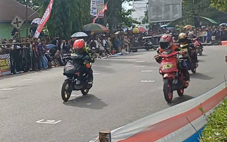 Pemkab Kotim Pastikan Motoprix Terakhir Digelar di Taman Kota Sampit, Komitmen Benahi Sirkuit Km 6 untuk Event Selanjutnya