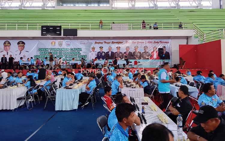 Ratusan Pecatur Padati Open Turnamen Catur Gubernur Kalteng 2025 di Palangka Raya