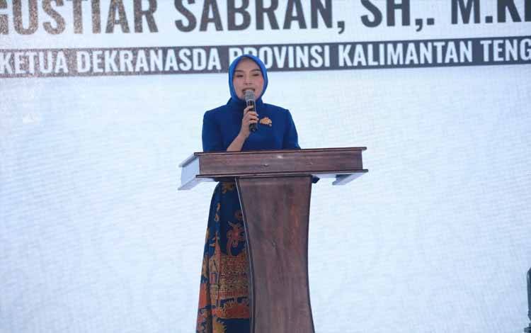 Ketua Dekranasda Kalteng Dorong Industri Kreatif Berbasis Kearifan Lokal