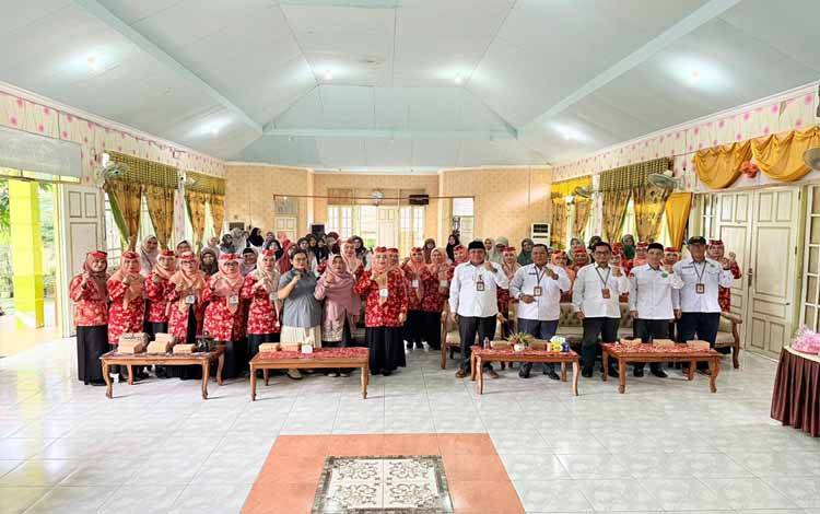 Lomba Nasi Kuning Kreasi Warnai Peringatan HAB Kemenag dan HUT DWP di Kapuas