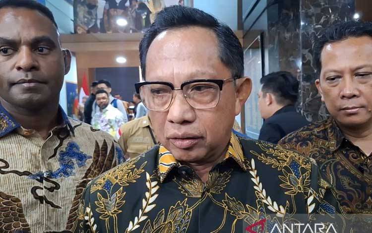 Mendagri Sampaikan Perkembangan Penanganan Bencana Sumatera kepada Presiden Prabowo