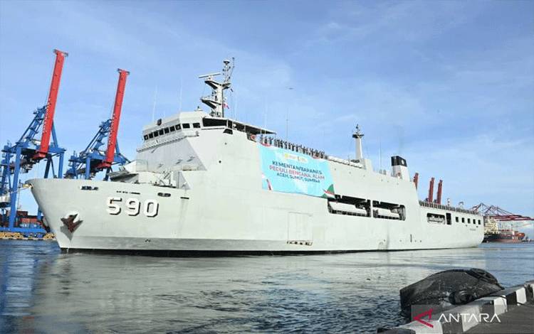TNI AL Kirim Zeni Marinir untuk Pulihkan Infrastruktur di Sumatera