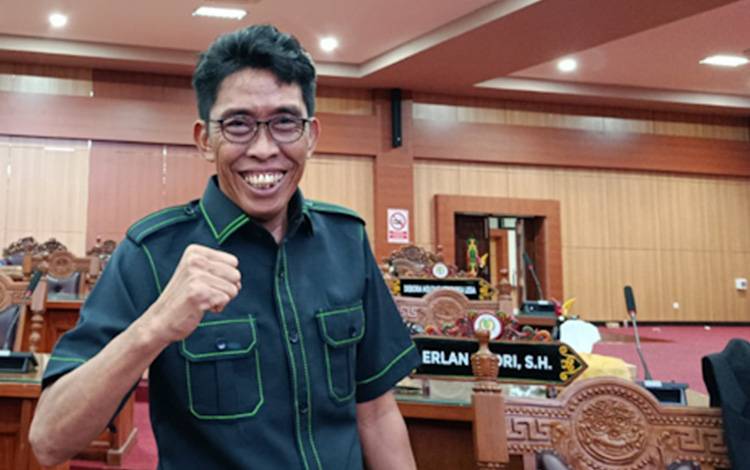 Warga Panarung Minta PJU di Jalan Pinus Komplek Harum Manis II
