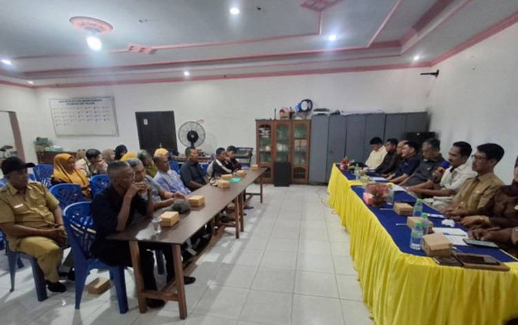 DPRD Kobar Serap Aspirasi Warga Mendawai saat Reses Masa Sidang Pertama