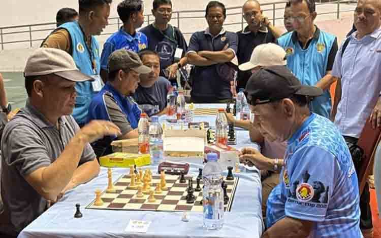 Persaingan Sengit Tersaji dalam Perburuan Gelar Master Nasional Kategori Umum Terbuka