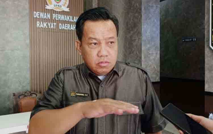 Fraksi Golkar DPRD Kalteng Dukung Raperda Perpustakaan dan Kearsipan